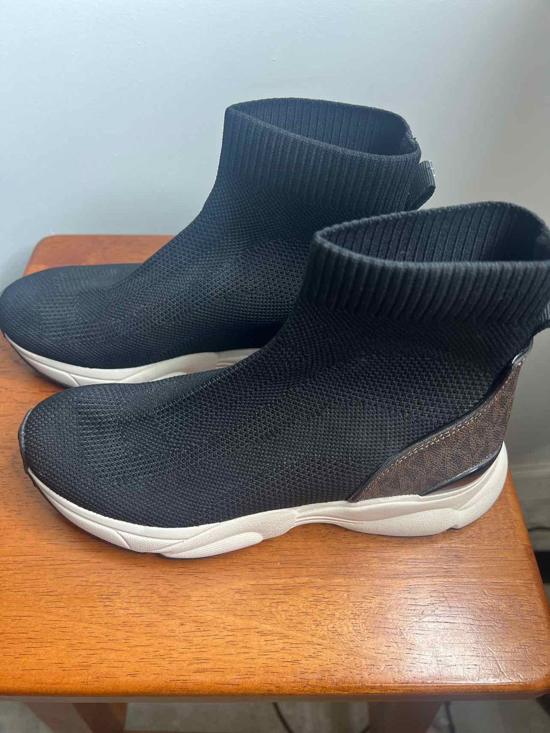 Michael Kors Black athletic short