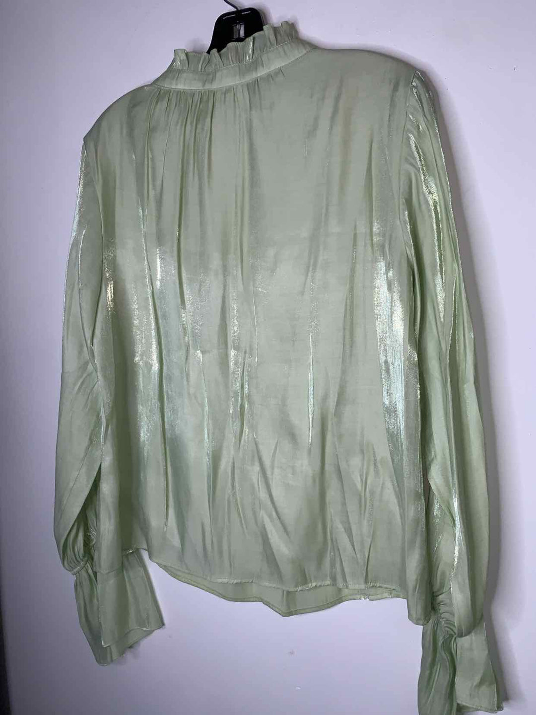 BTFL-Life Women Size L mint green long sleeve top