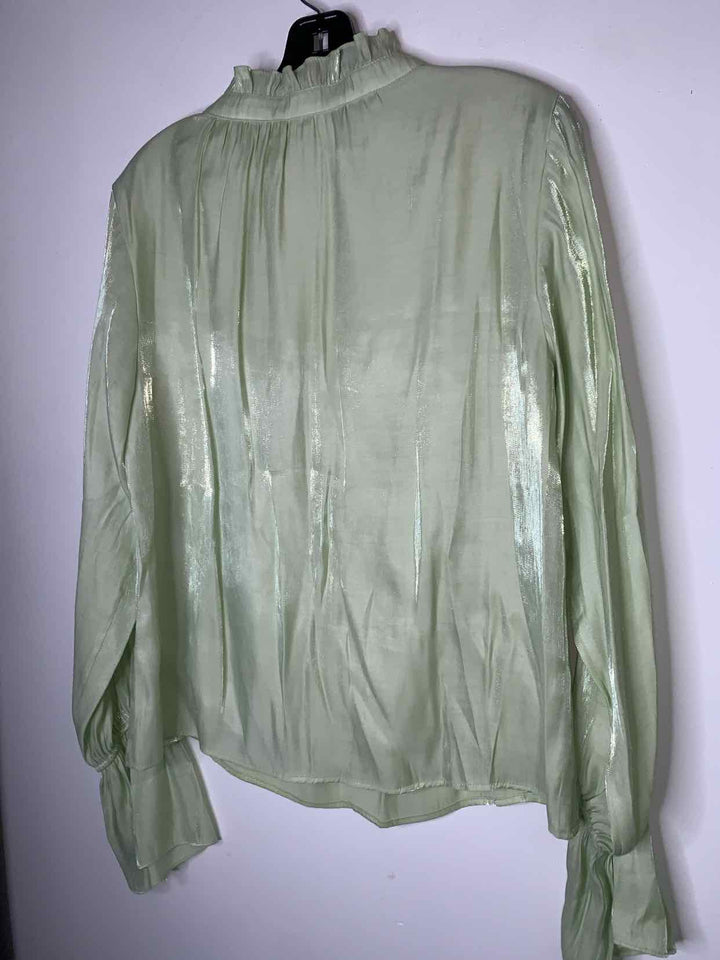 BTFL-Life Women Size L mint green long sleeve top