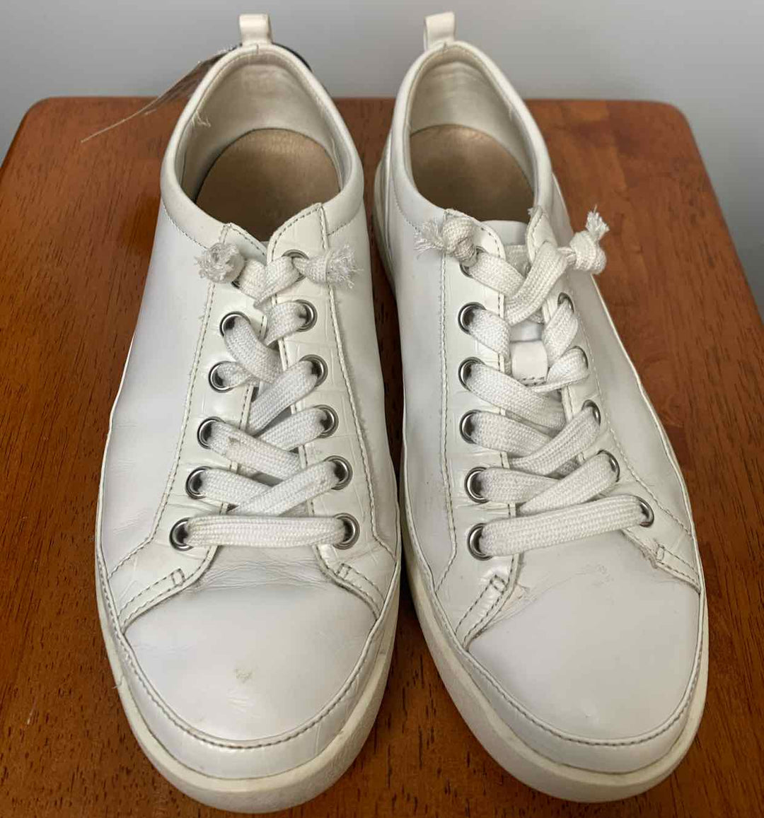 Vionic White W Shoe Size 8 athletic sneaker