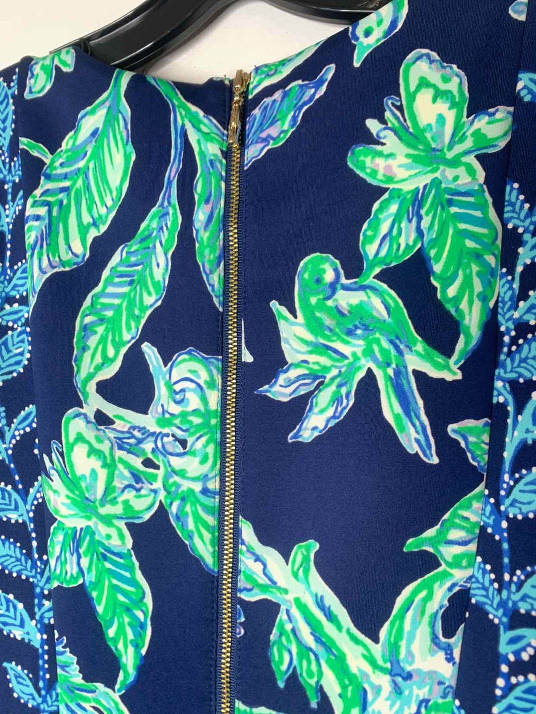 Women Size 4 Lilly Pulitzer Navy short sleeve