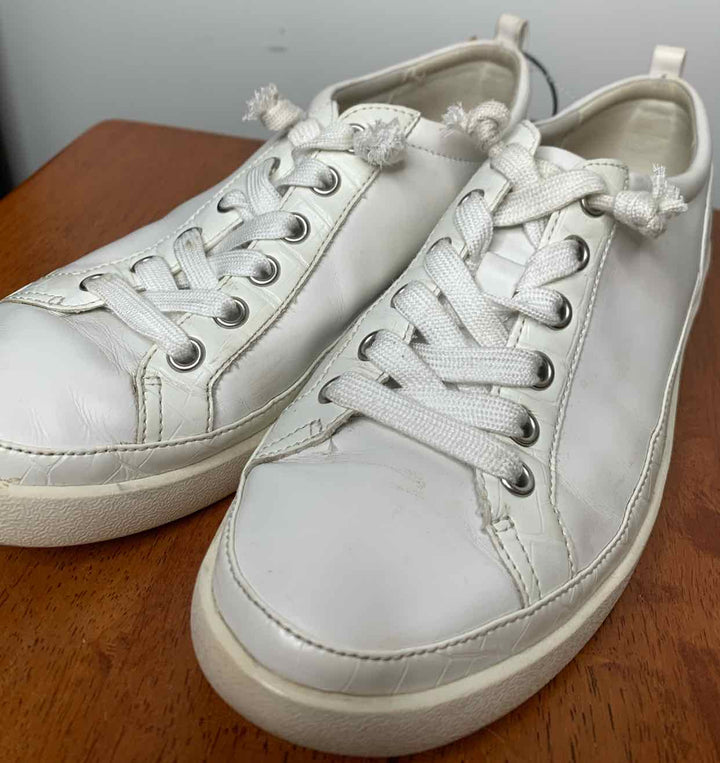Vionic White W Shoe Size 8 athletic sneaker