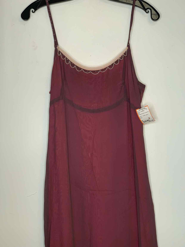 Women Size M ecote Burgundy spaghetti strap dress