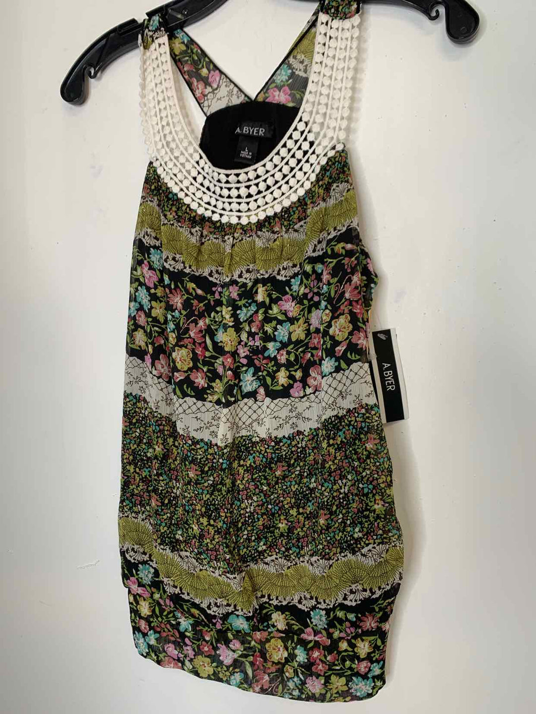 A Byer Women Size L Olive sleeveless