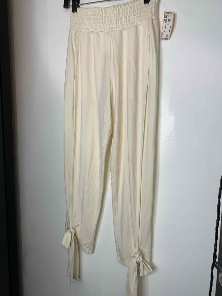 Women Size XS Fabletics Ivory athletic pant