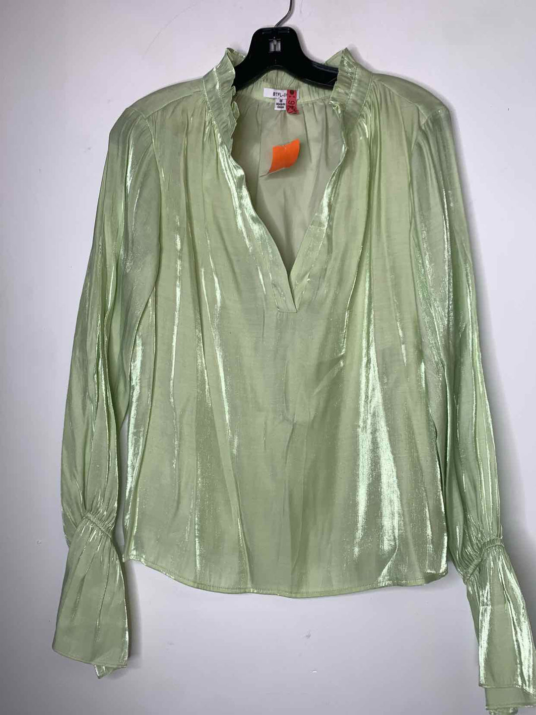 BTFL-Life Women Size L mint green long sleeve top