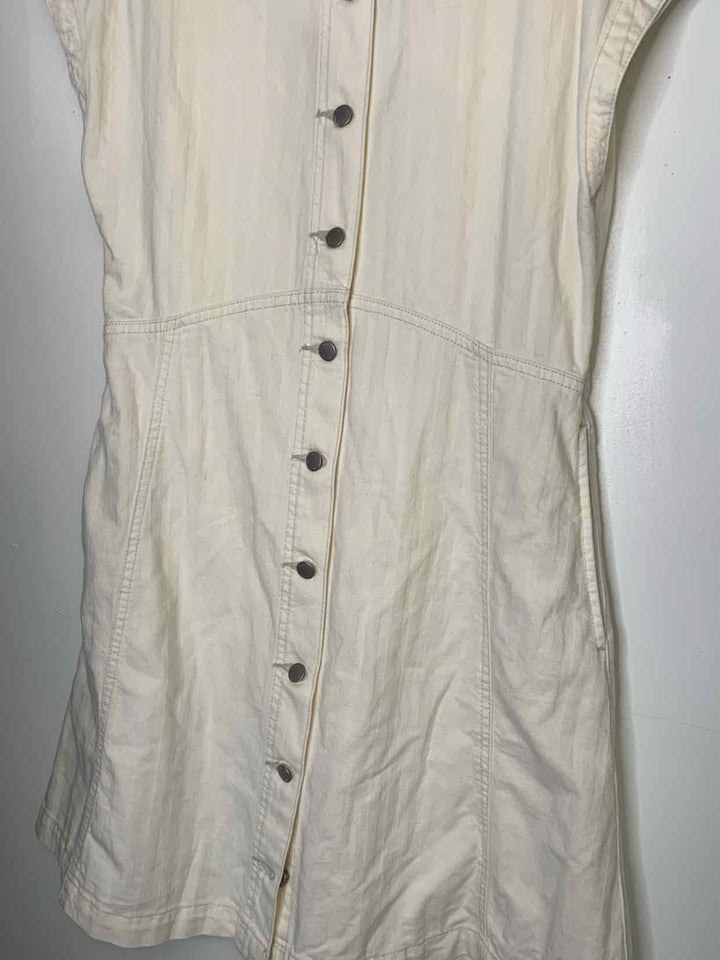 Women Size XS Universal Thread Ivory short sleeve