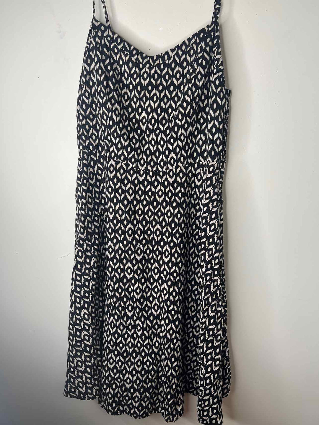 Women Size M Old Navy Black spaghetti strap dress