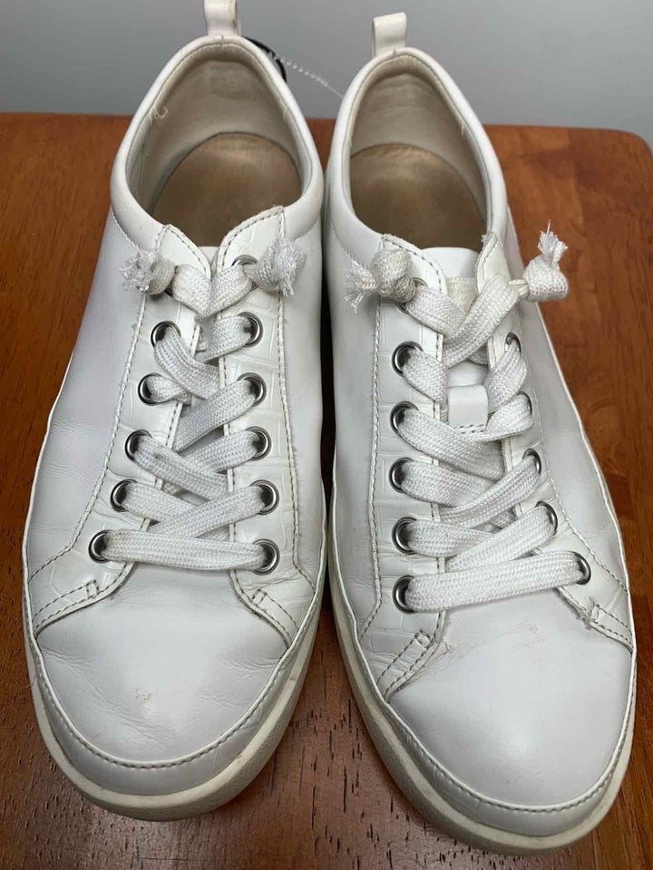 Vionic White W Shoe Size 8 athletic sneaker