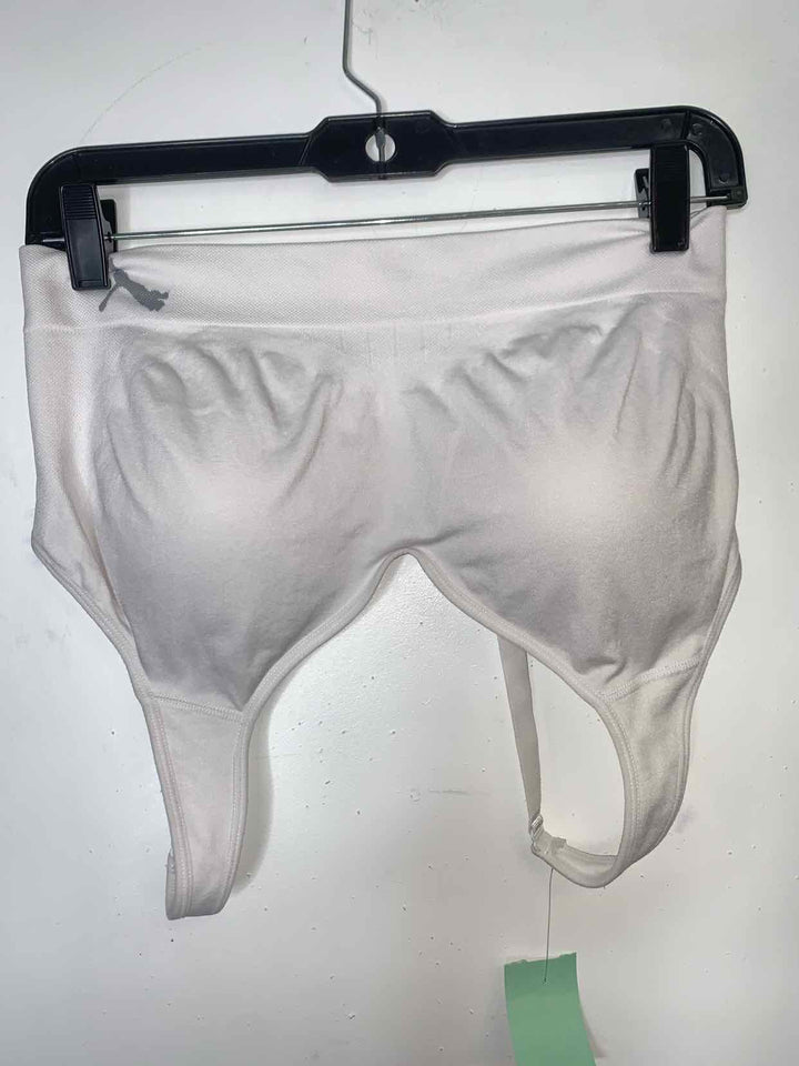 Puma Women Size XL White athletic top