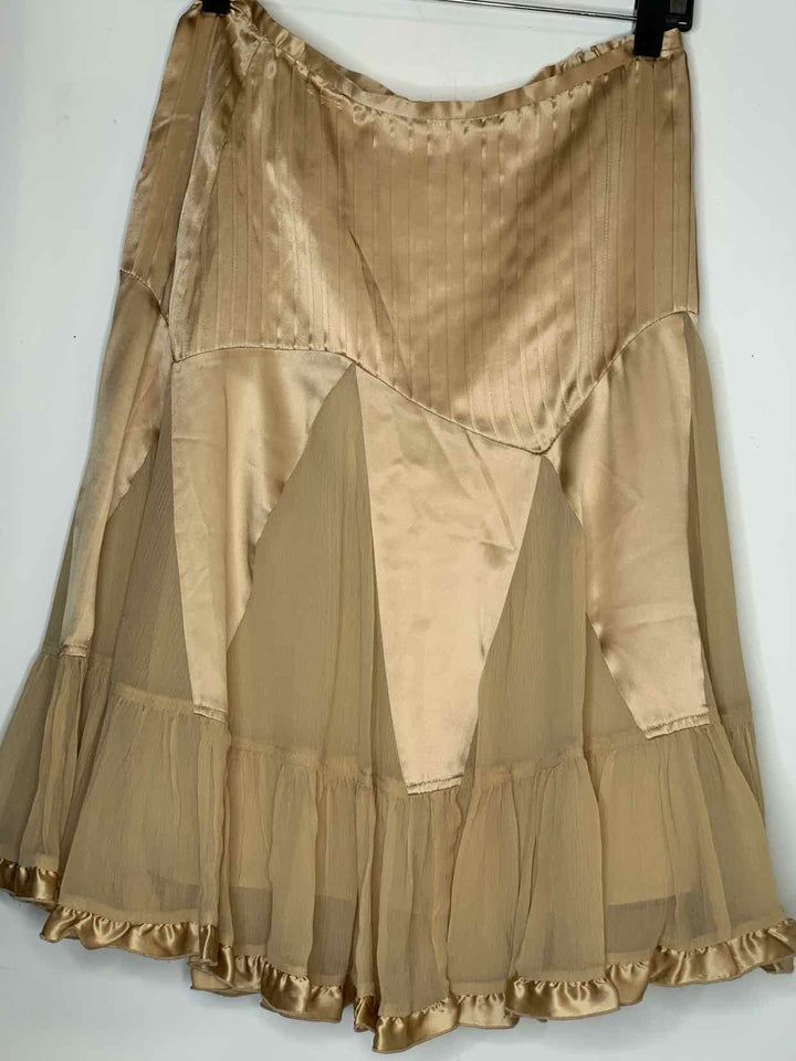 Women Size 2 Banana Republic gold knee length skirt