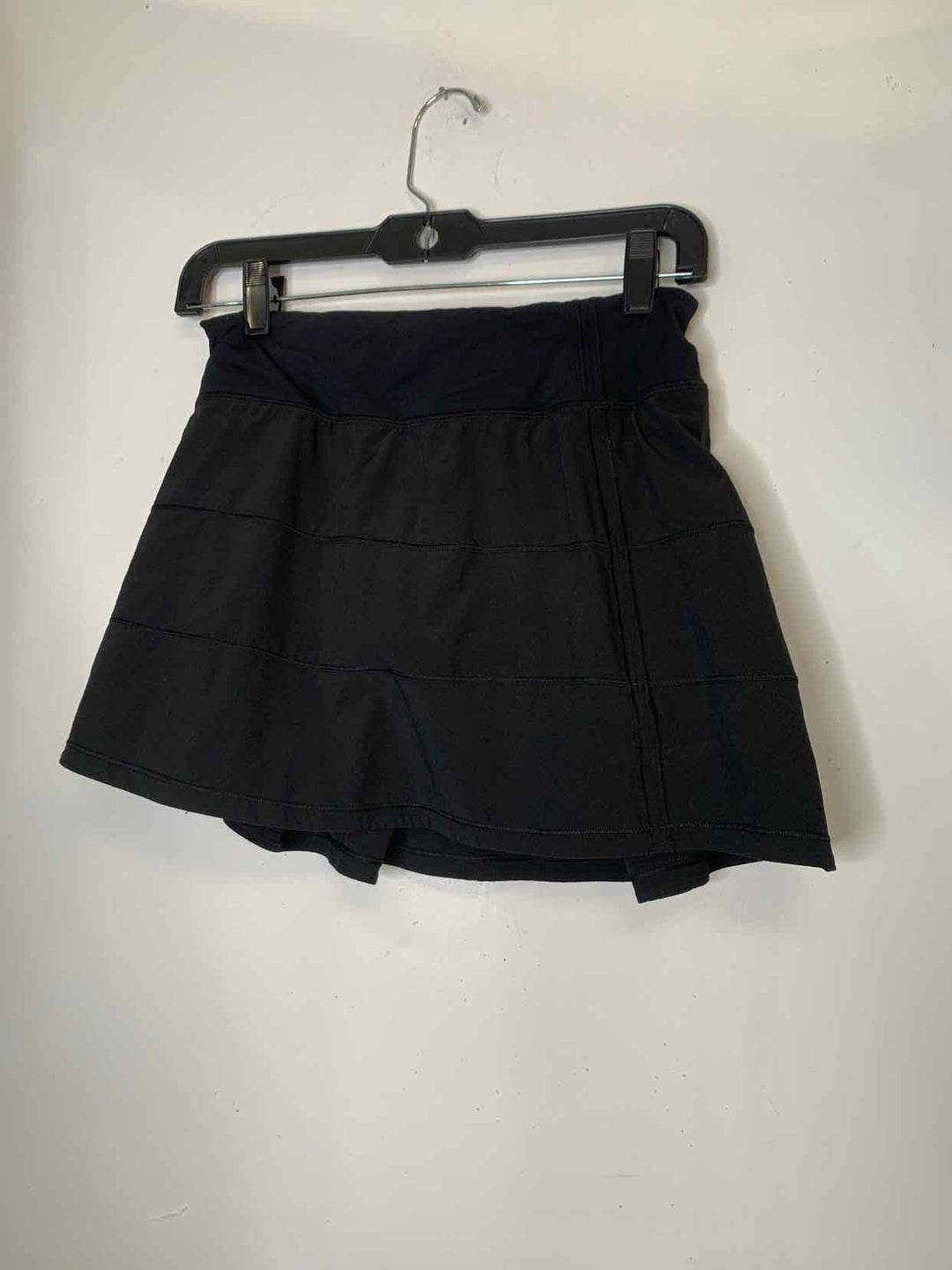 Women Size S Lululemon Black athletic skirt