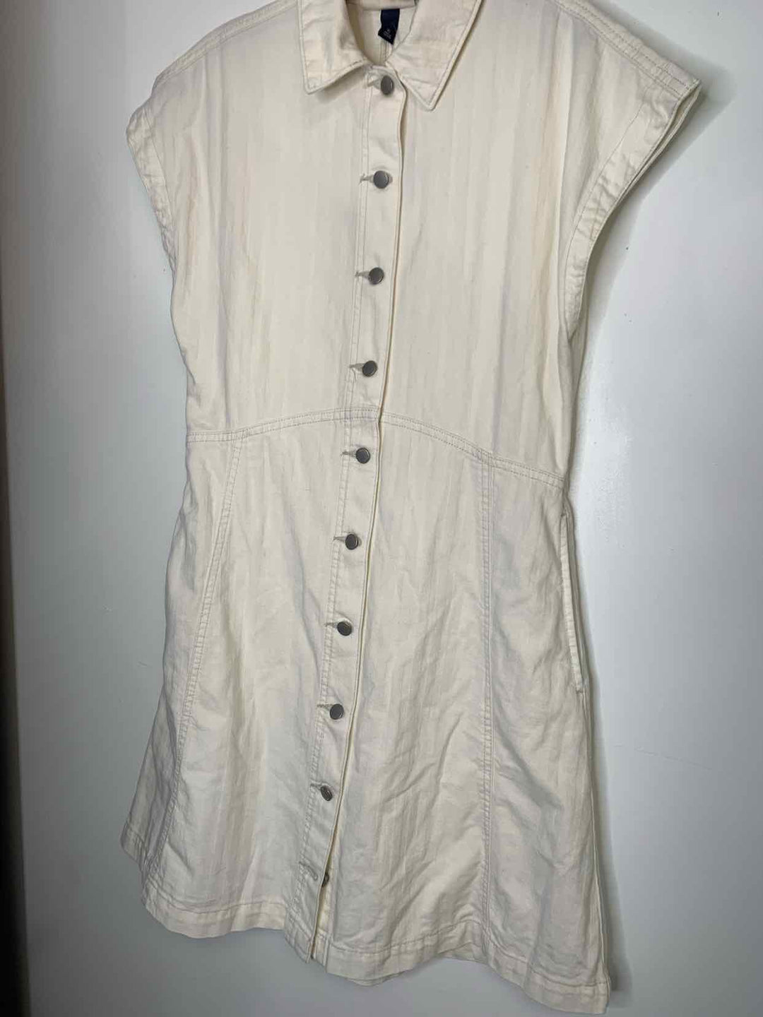 Women Size XS Universal Thread Ivory short sleeve
