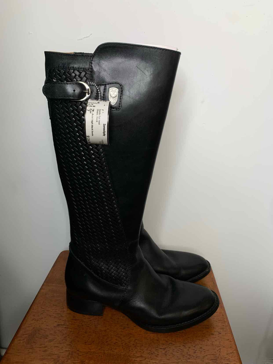 Ariat Black W Shoe Size 7 boots flat heel