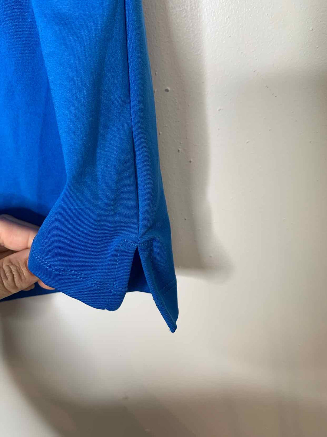 Lillie Green Women Size PM Blue athletic top