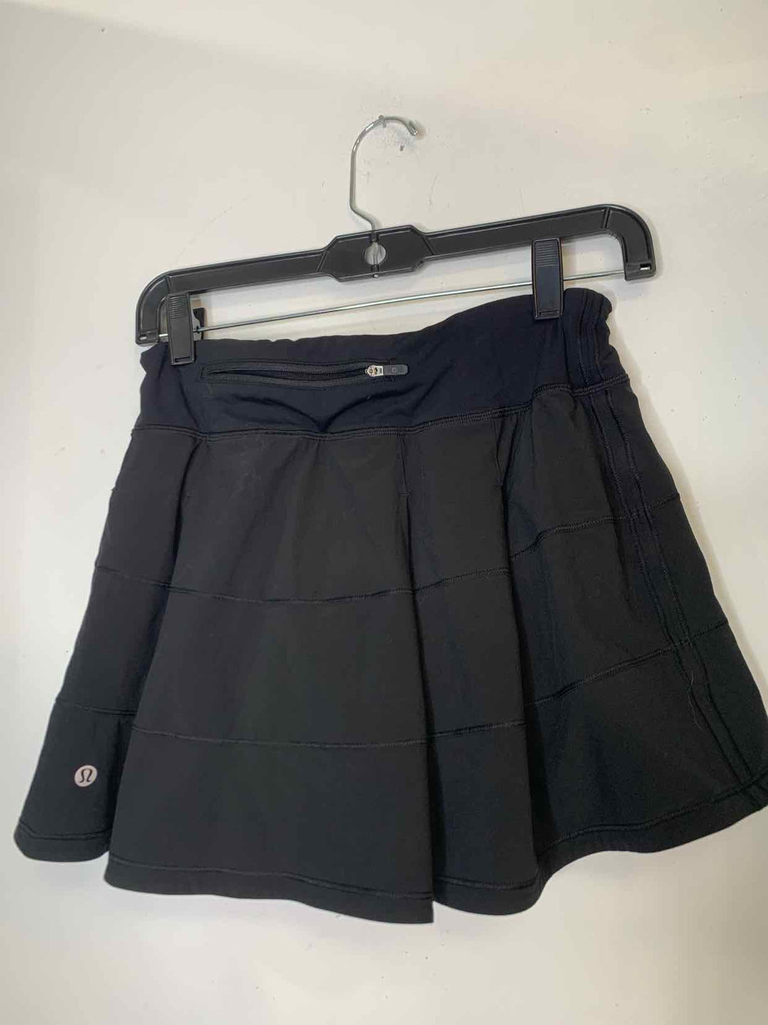 Women Size S Lululemon Black athletic skirt