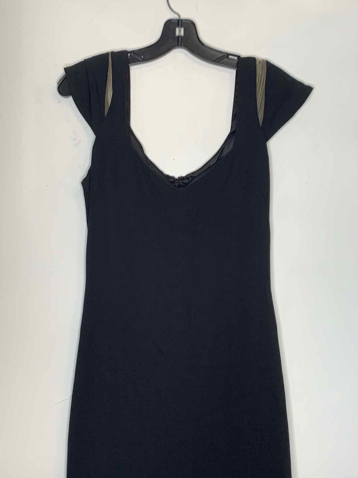 Women Size 10 Black sleeveless dress