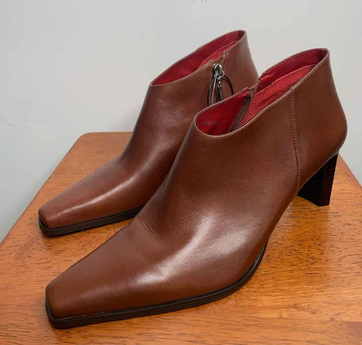 Tommy Hilfiger Brown W Shoe Size 9 ankle boots