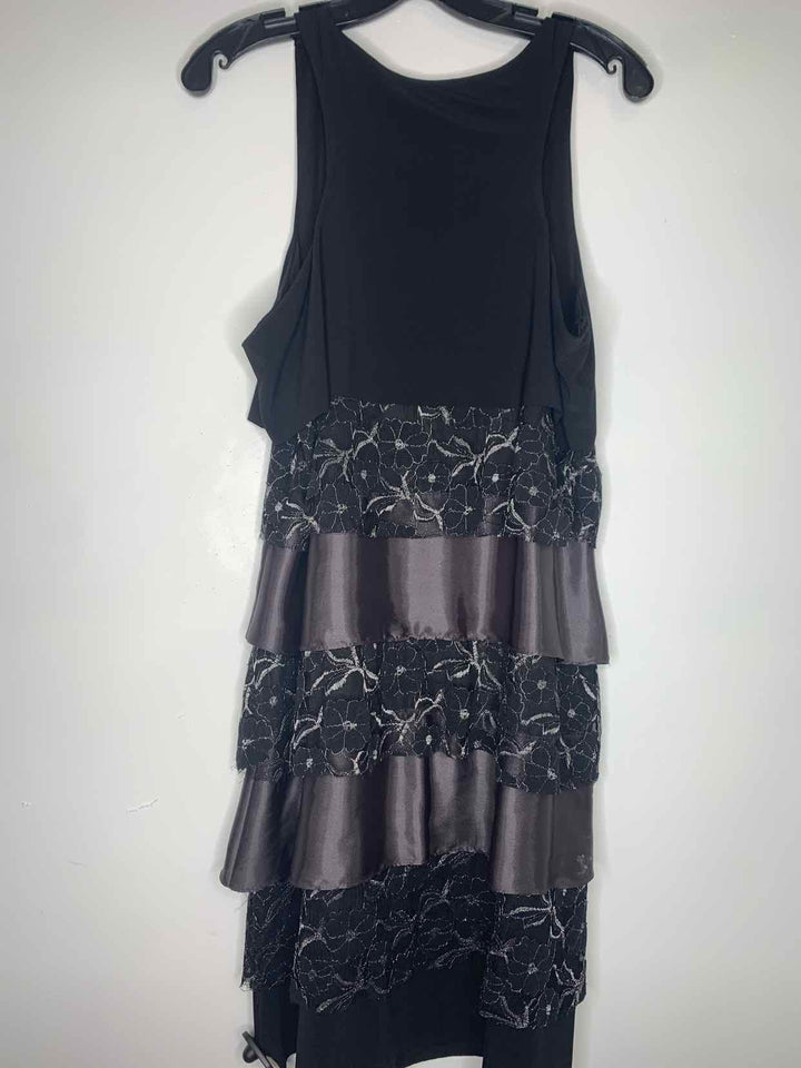 Women Size L Tiana B Black Sleeveless Dress