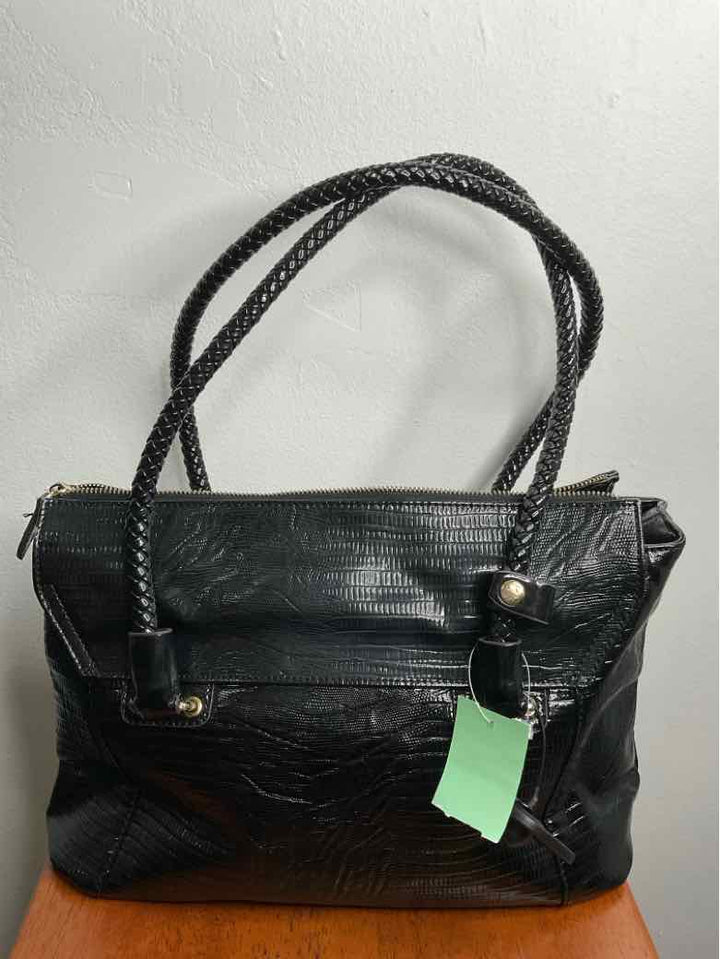 Amparo Black shoulder bag