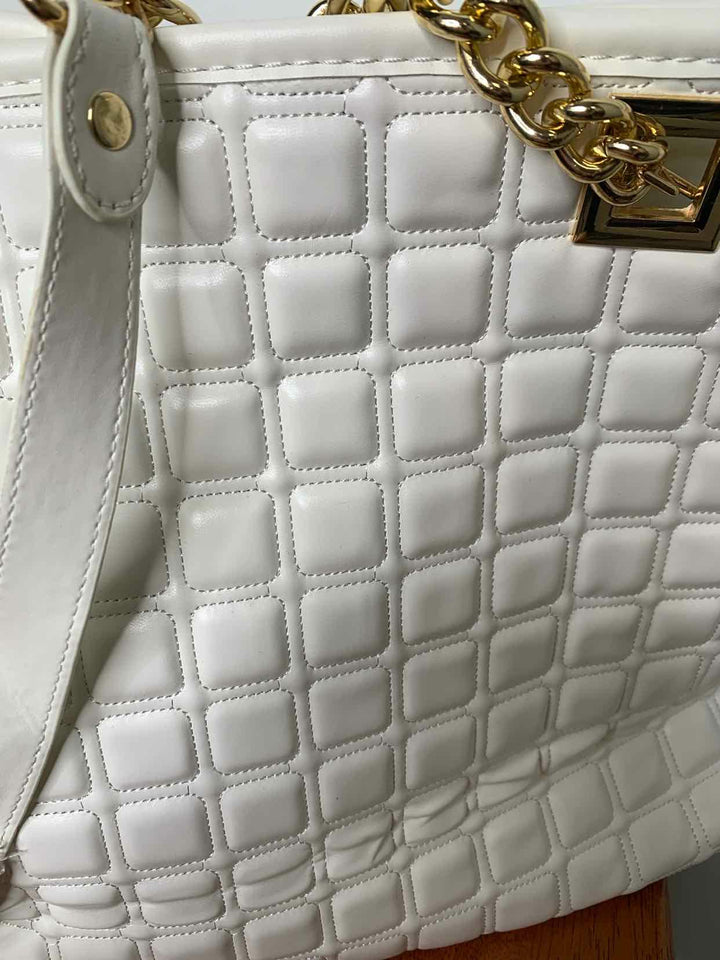 White shoulder bag