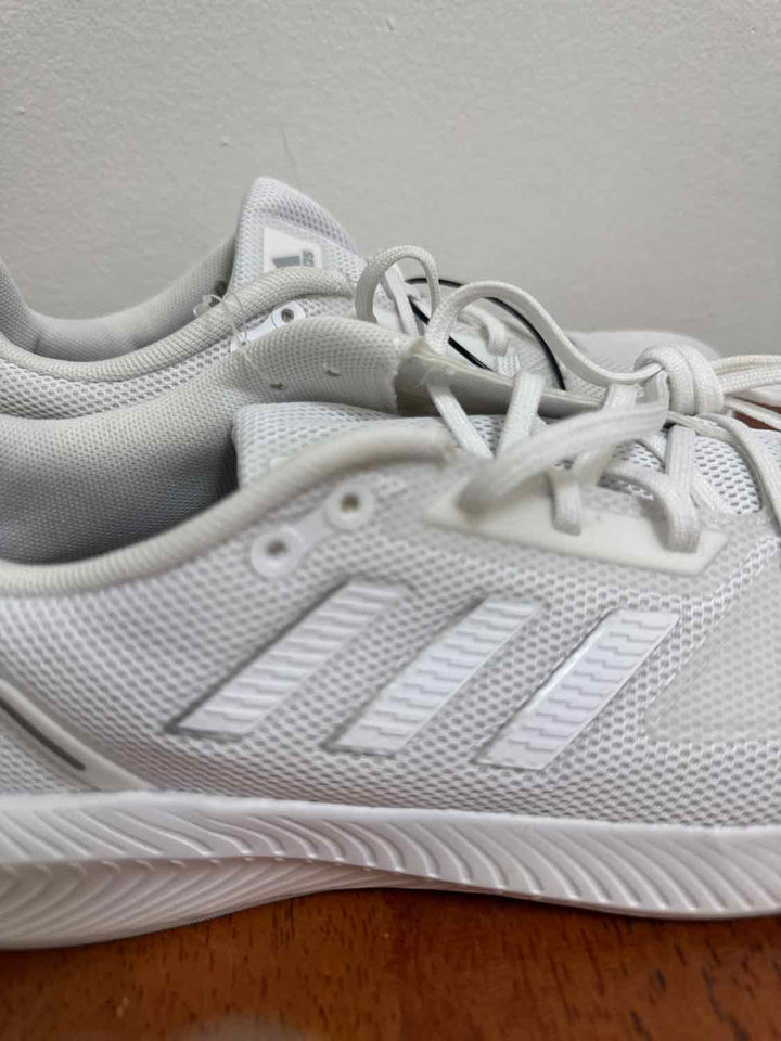Adidas Shoe Size 7.5 White athletic sneaker