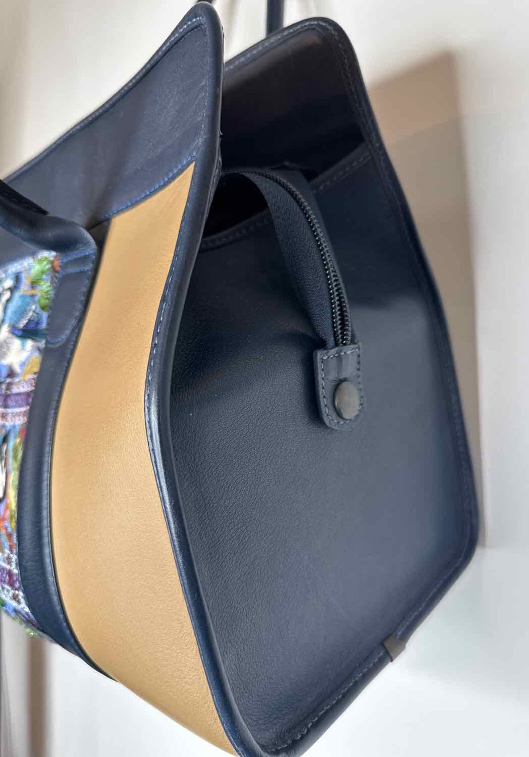 Navy shoulder bag