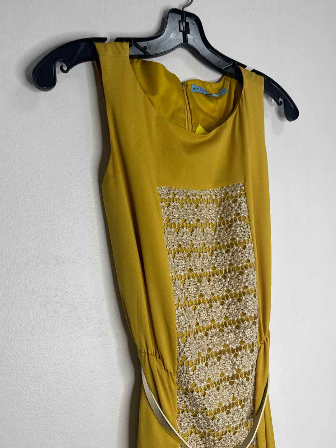Antonio Melani Size 0 Yellow short sleeve