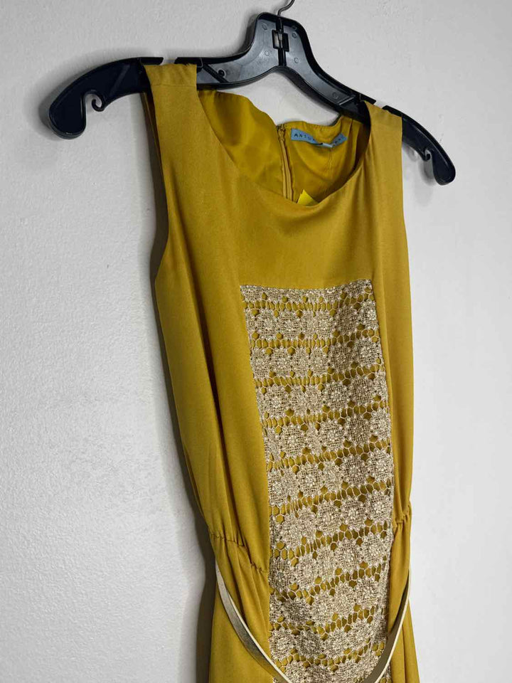 Antonio Melani Size 0 Yellow short sleeve
