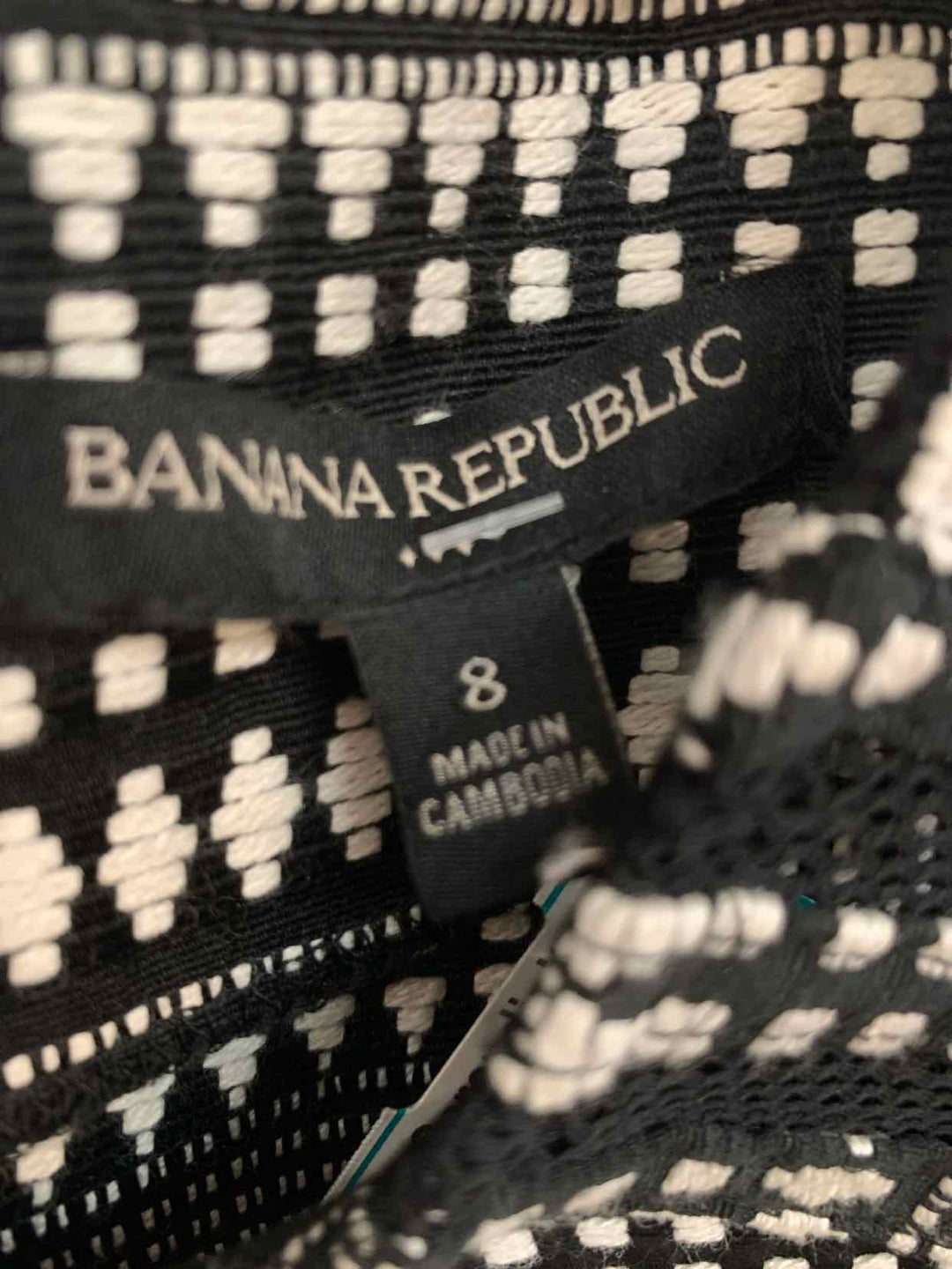 Women Size 8 Banana Republic Black sleeveless dress