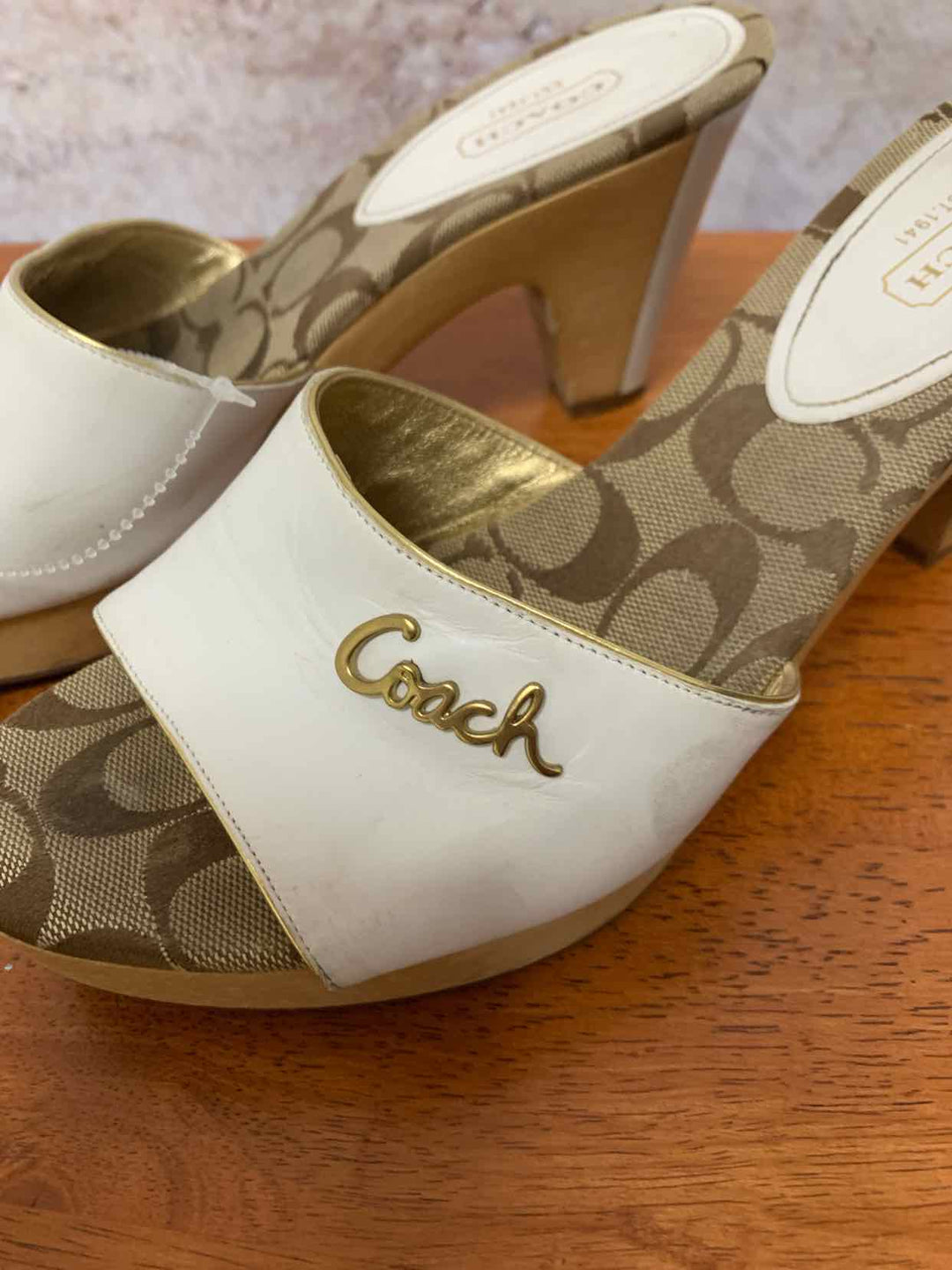 Coach White W Shoe Size 9 high heel