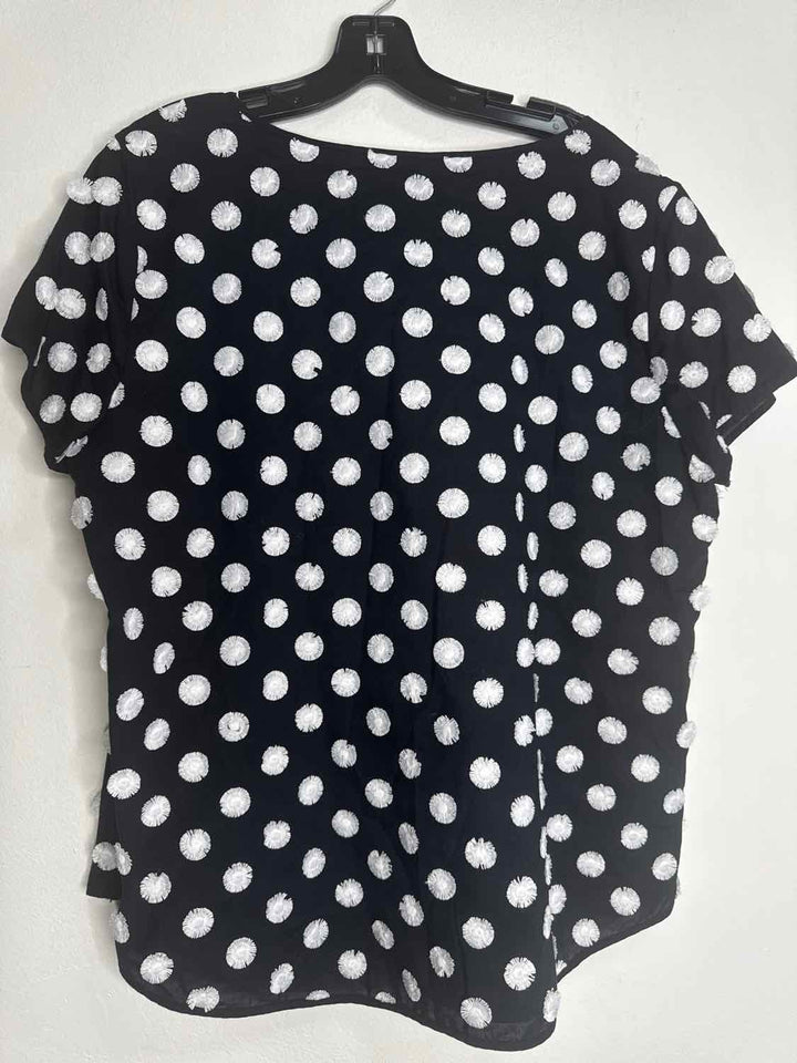 Chicos Size 2 Black short sleeve top