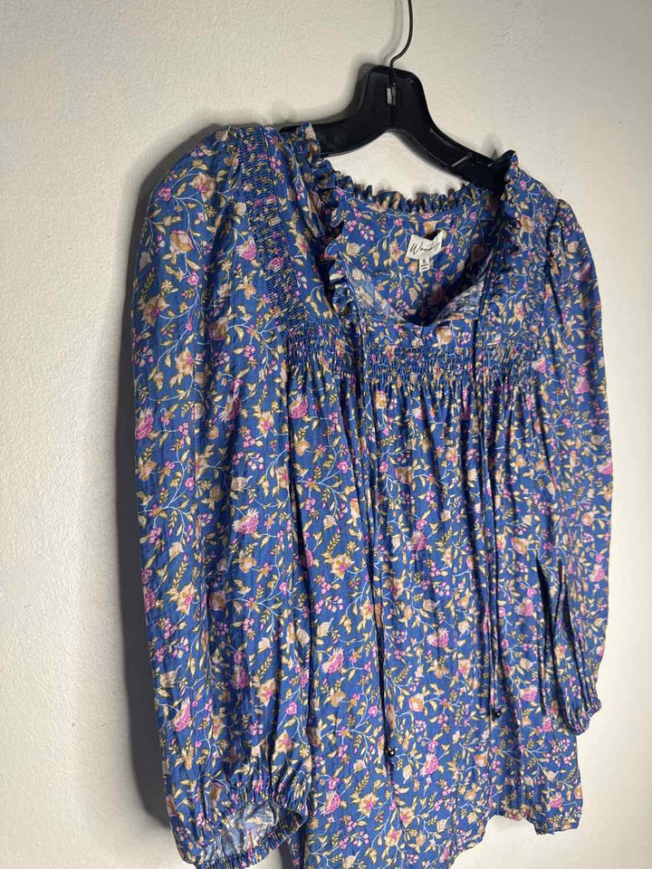 Wonderly Size XL Blue V-neck long sleeve top