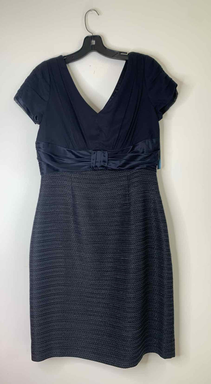 Women Size 8 Antonio Melani Navy short sleeve