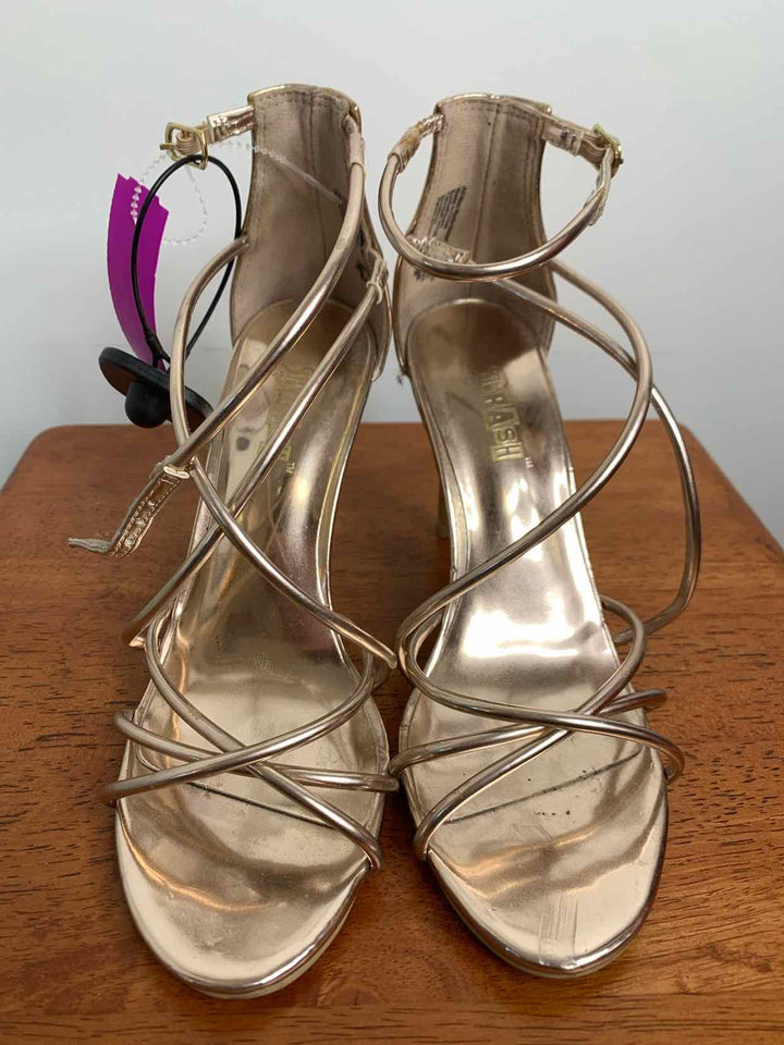 Brash Metallic W Shoe Size 6 high heel