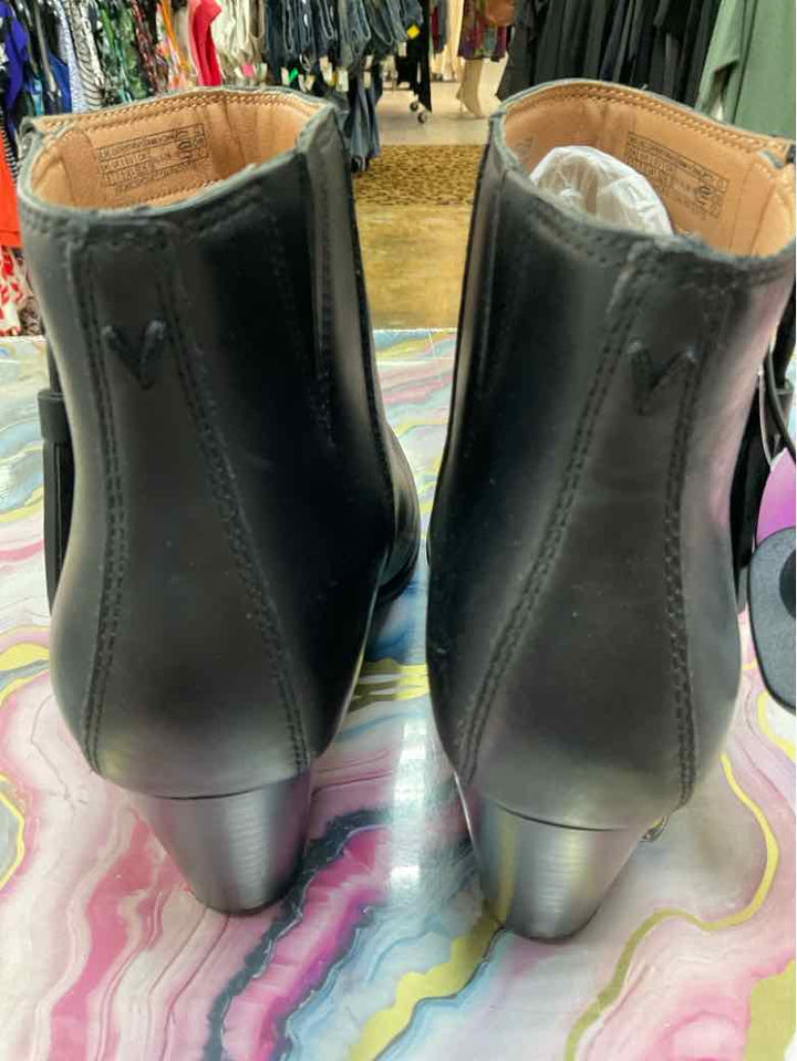 Vionic Shoe Size 9.5 Black ankle boots