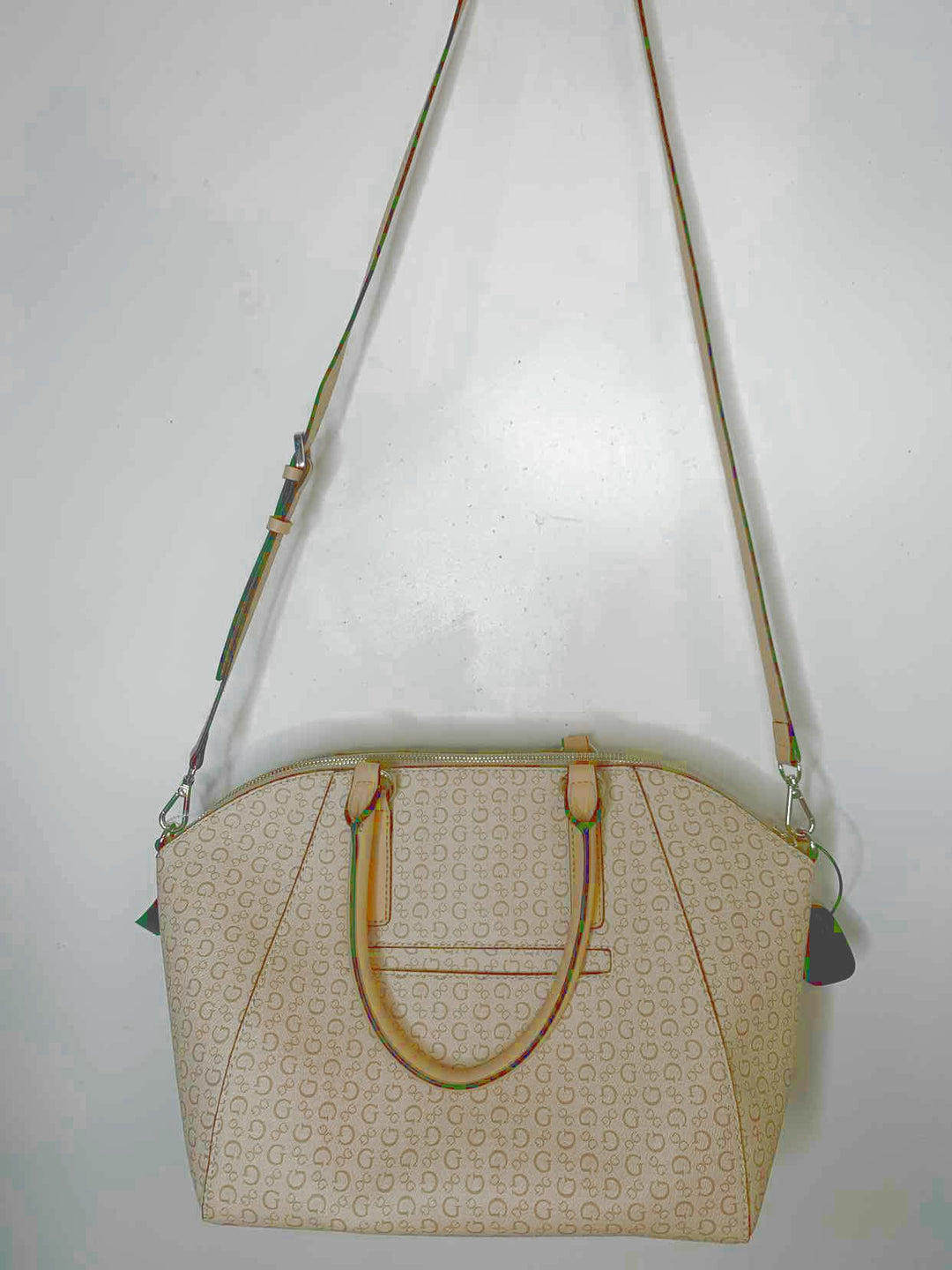 Guess Size OS Cream Purse