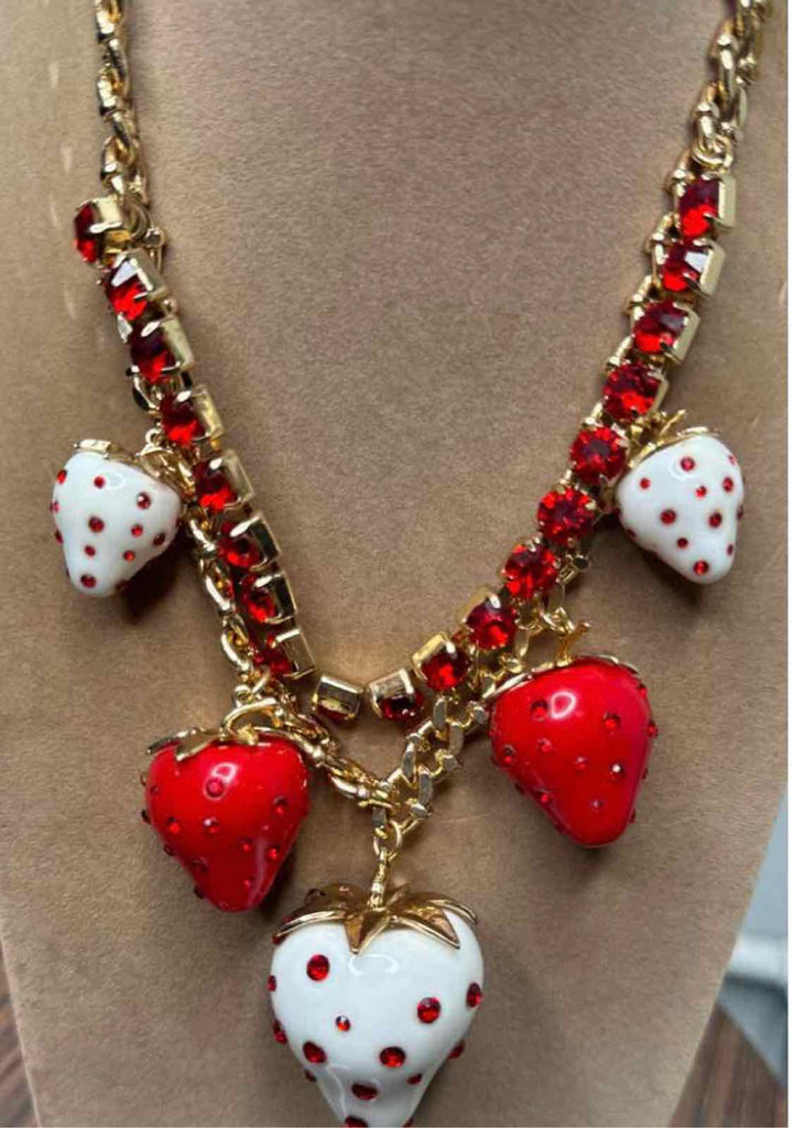 Betsey Johnson Size Large Red Necklace Set Earrings