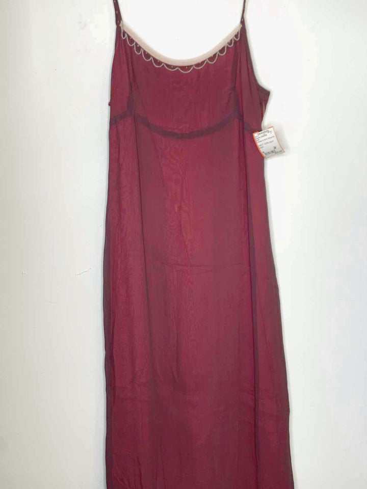 Women Size M ecote Burgundy spaghetti strap dress