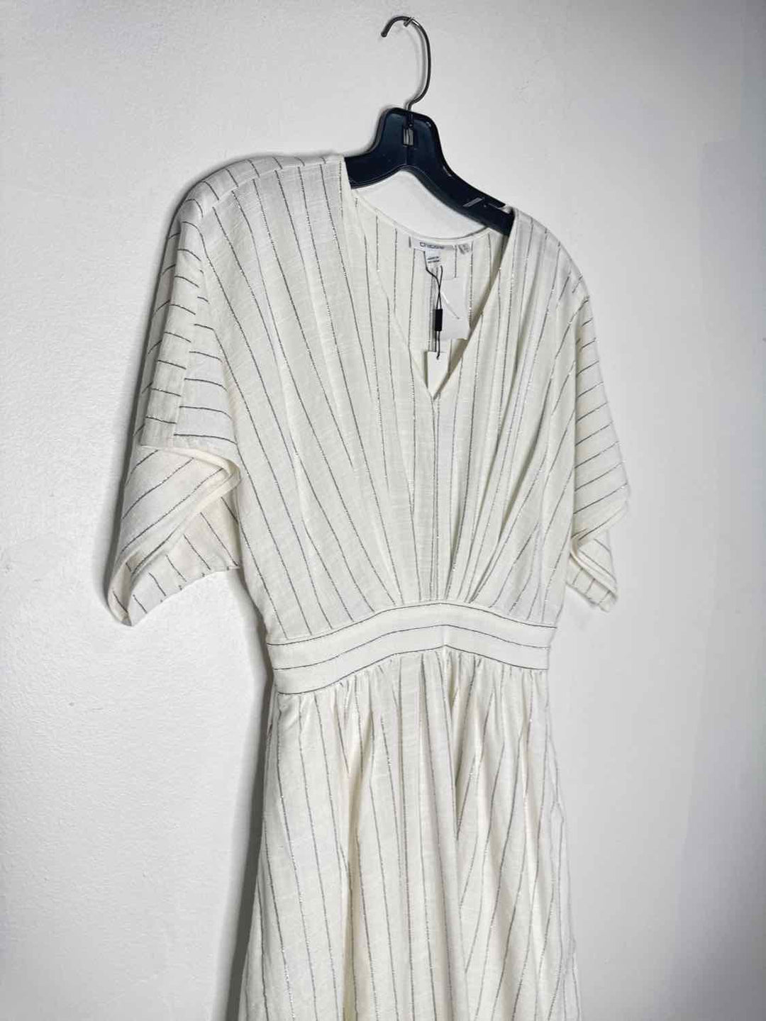 Chicos Size 0 White NWT maxi skirt