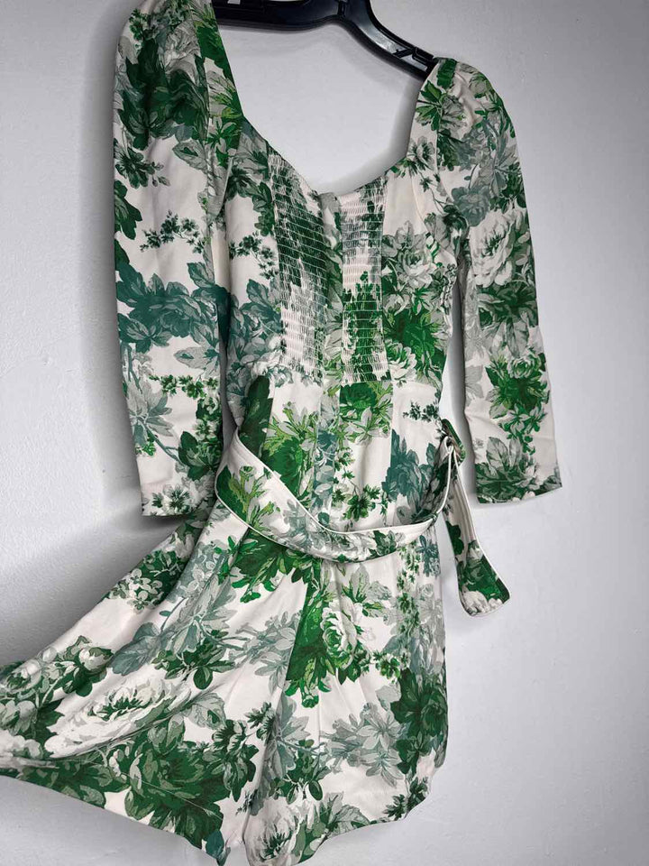 Cara Cara Size XXS Green NWT Floral short romper