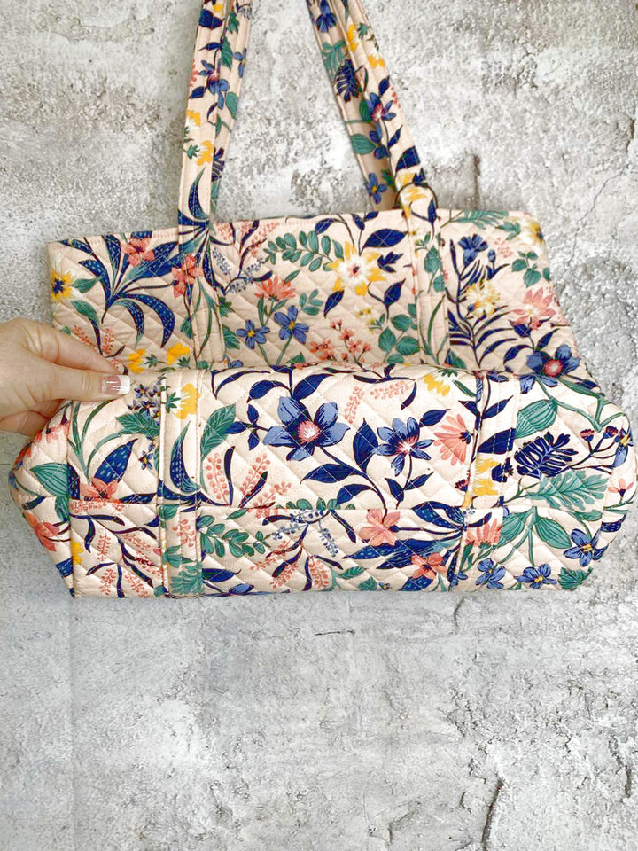 Vera Bradley floral tote bag