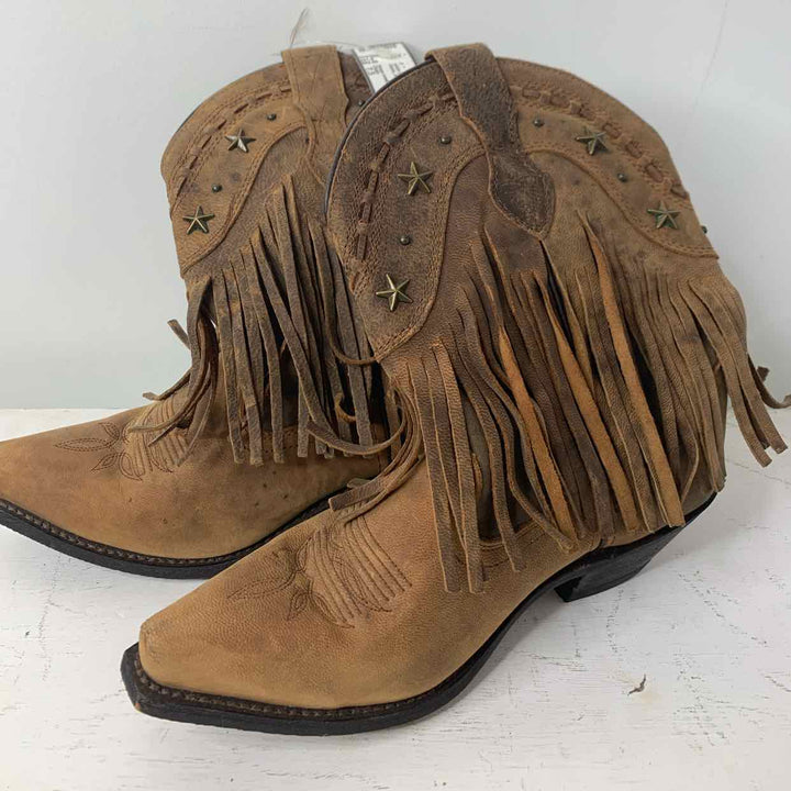 Dingo Brown W Shoe Size 7.5 ankle boots