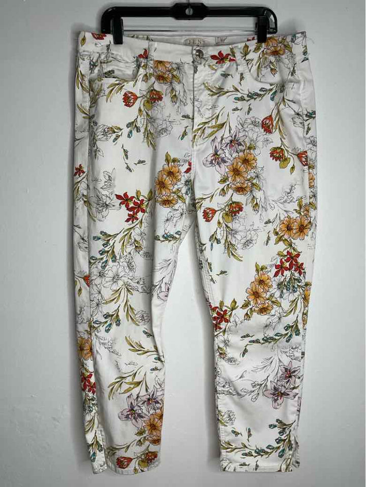 Jenn 7 Size 16 White casual