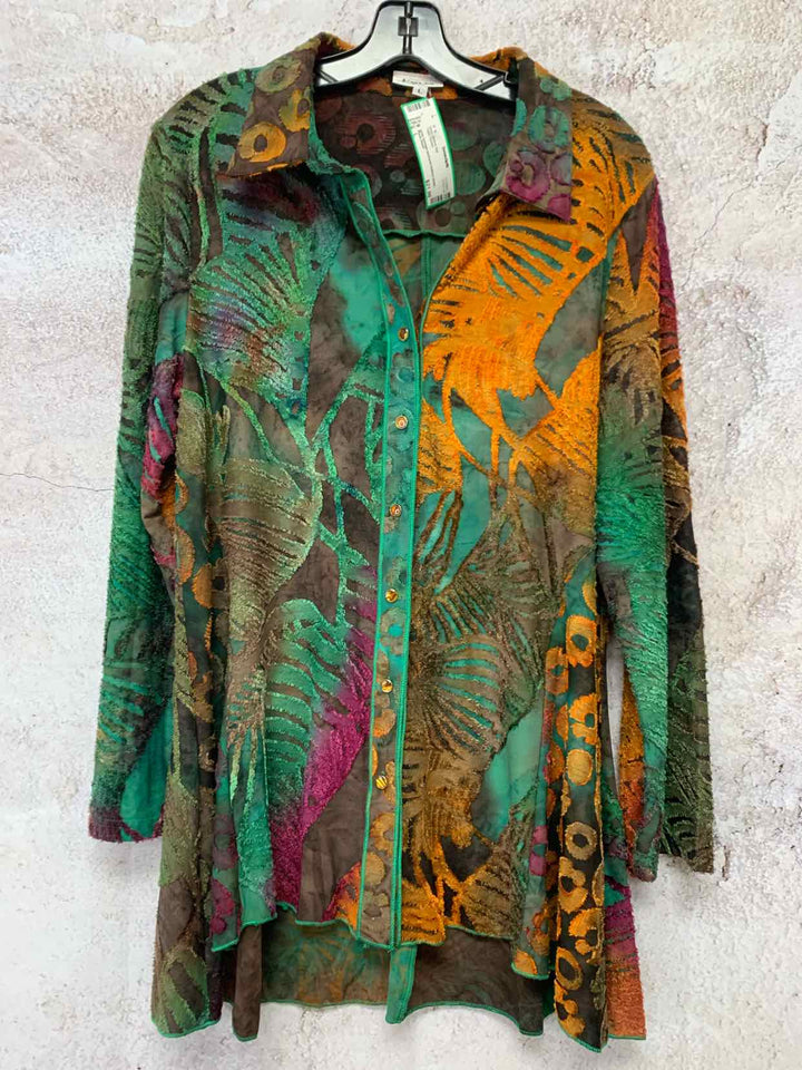 Paris Hues Women Size L Green long sleeve top