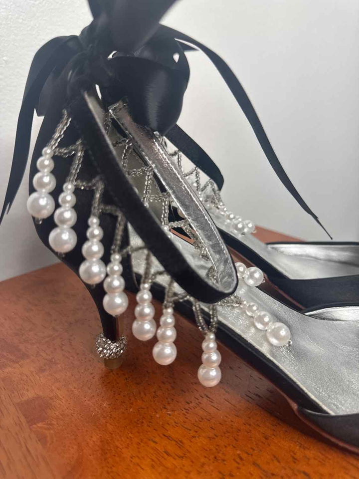 No Name Shoe Size unknown Black high heel