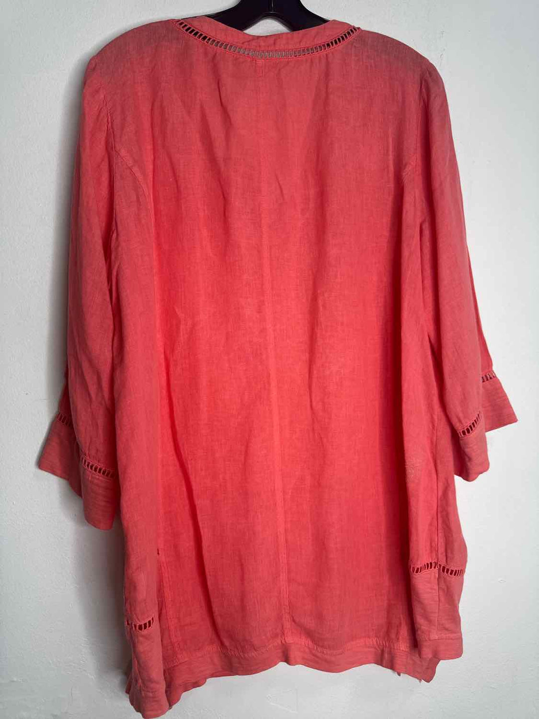 Soft Surroundings Size L Coral V-neck Solid long sleeve top