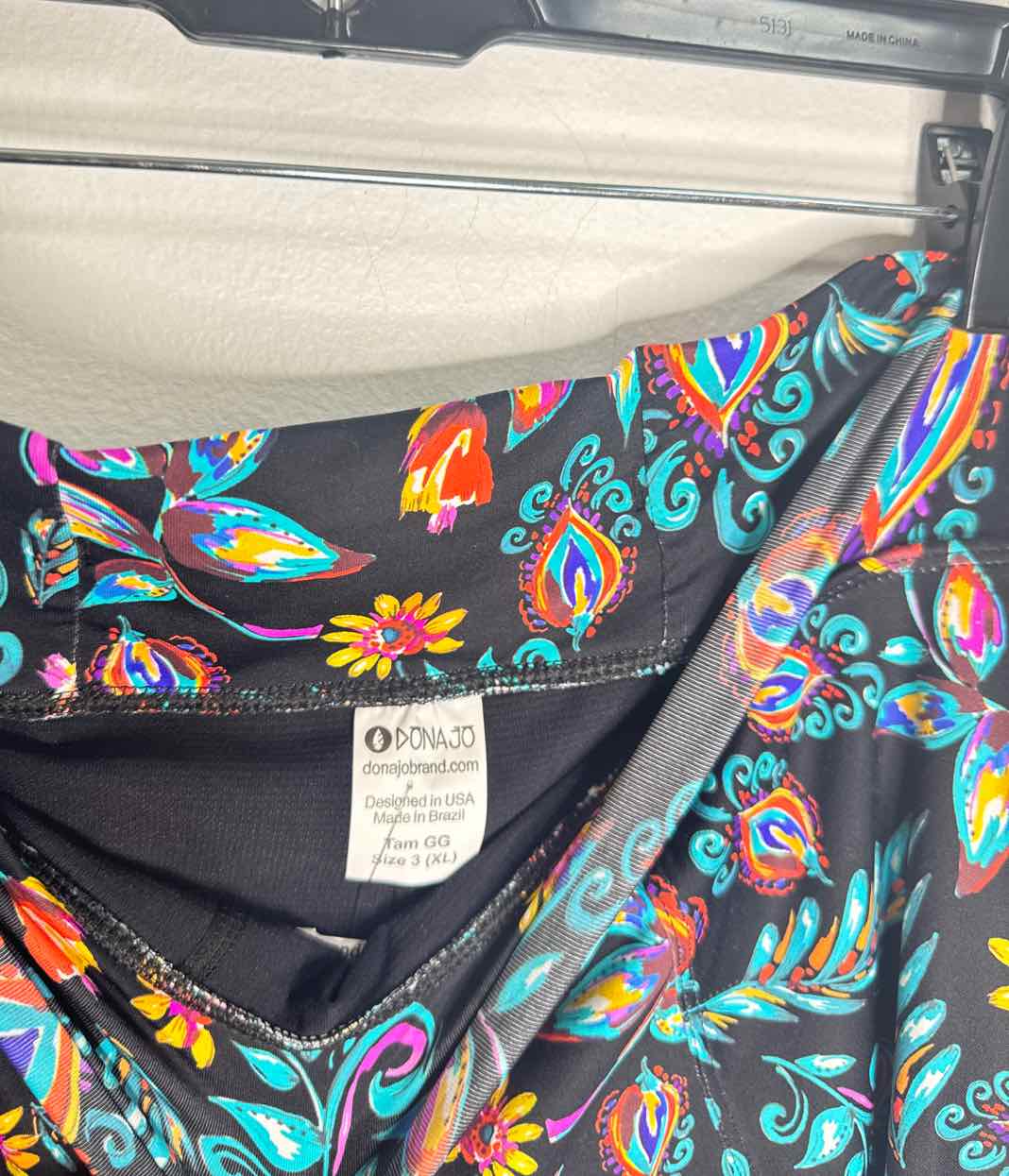 Dana Jo Size XL Multi-Color skort