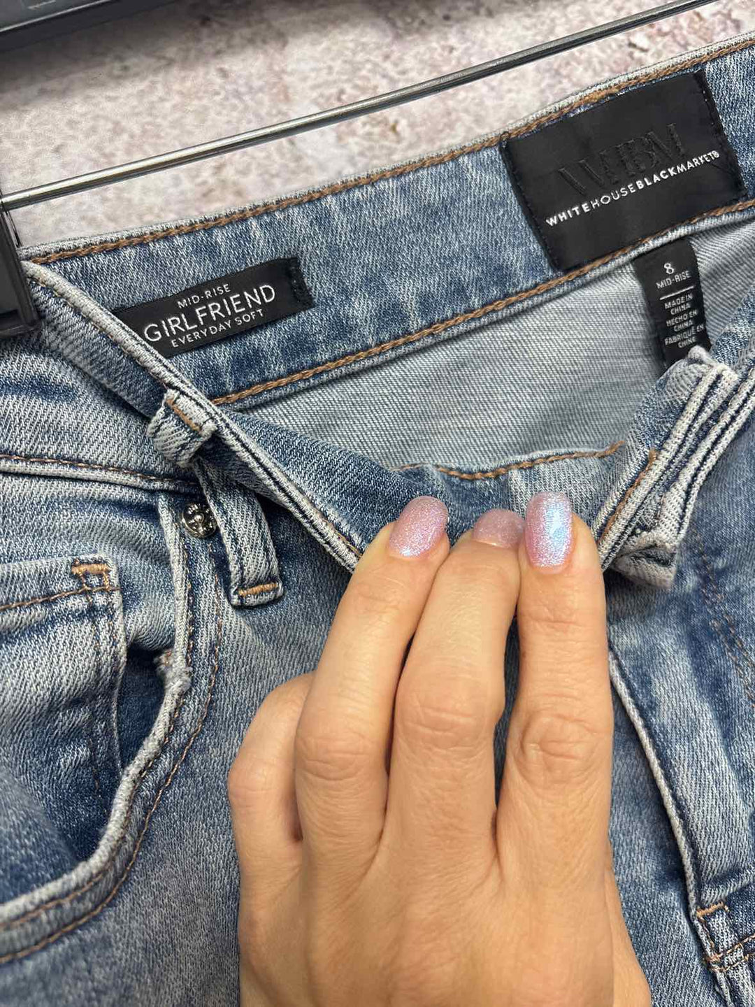 Women Size 8 White Black Market denim Jeans