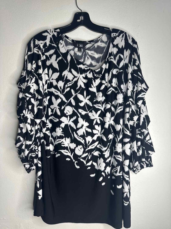 Slim Factor Size L Scoop Neck Blk & White long sleeve top